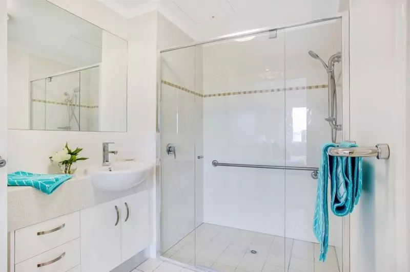 Light and spacious one-bedroom serviced apartment