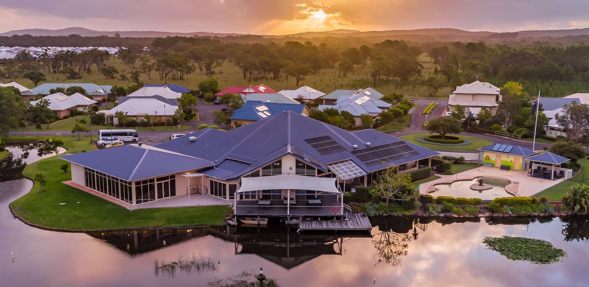 Modern and Spacious 3 Bedroom Home - Home 64 Nirvana 