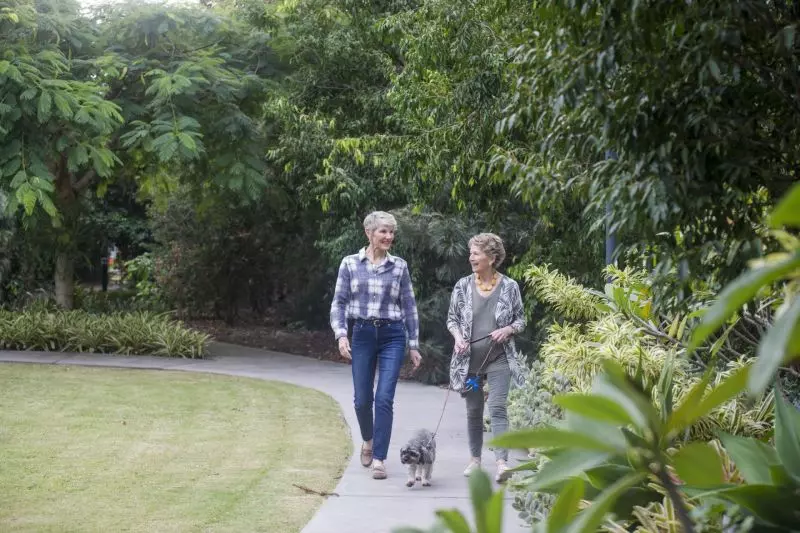 Spacious courtyard apartment surrounded by established gardens