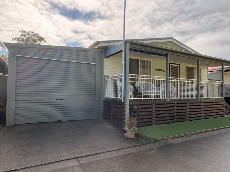 Great Position in Charming Community!