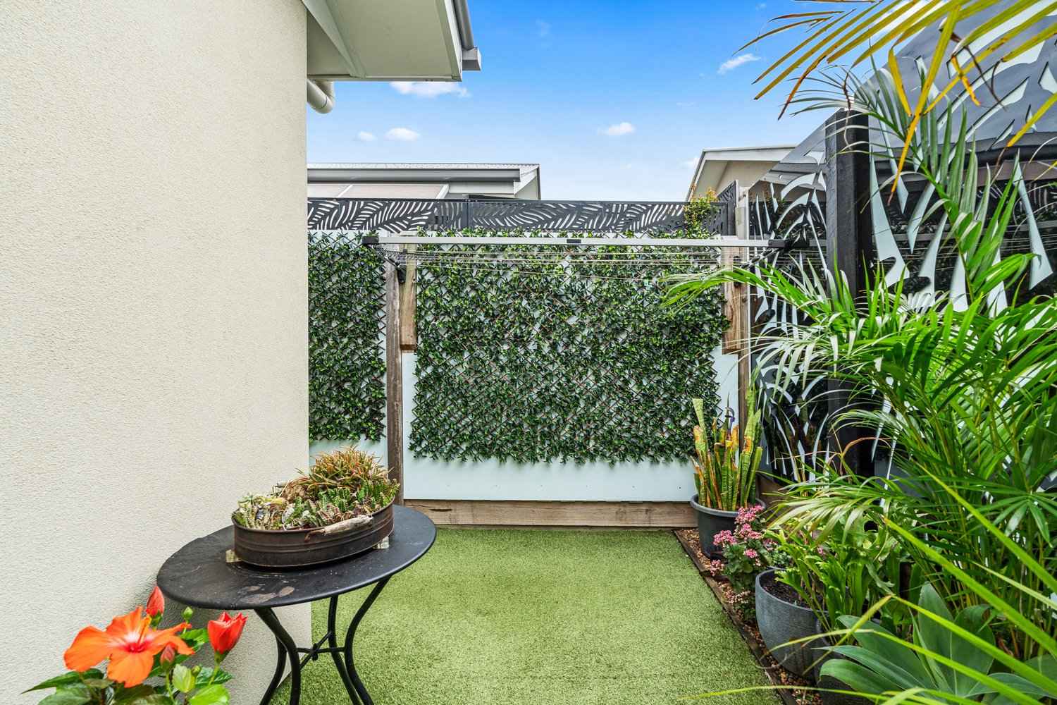 Beautifully Presented Home with Waterway Views