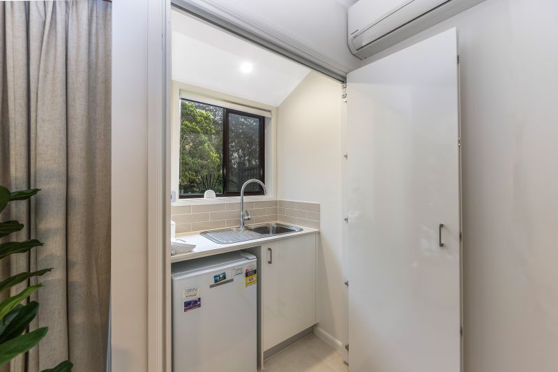 Modern Upgraded Studio Apartment