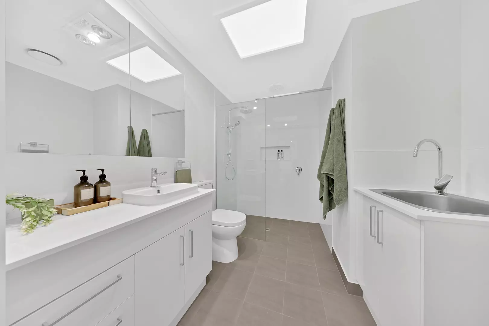 108/564 Burwood Highway