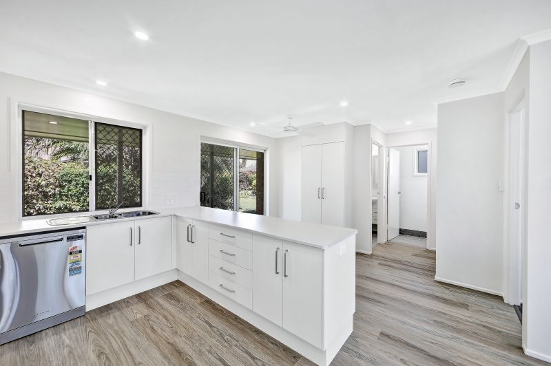 Garden views and coastal breeze!