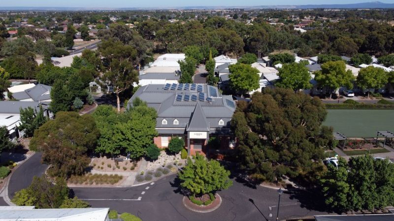 Lifestyle Communities Brookfield - Stunning refurbished home in a prime location