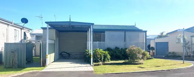 Jettys by the Lake - Site 218