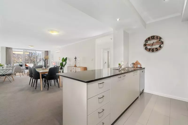 Contemporary Luxury Lifestyle!