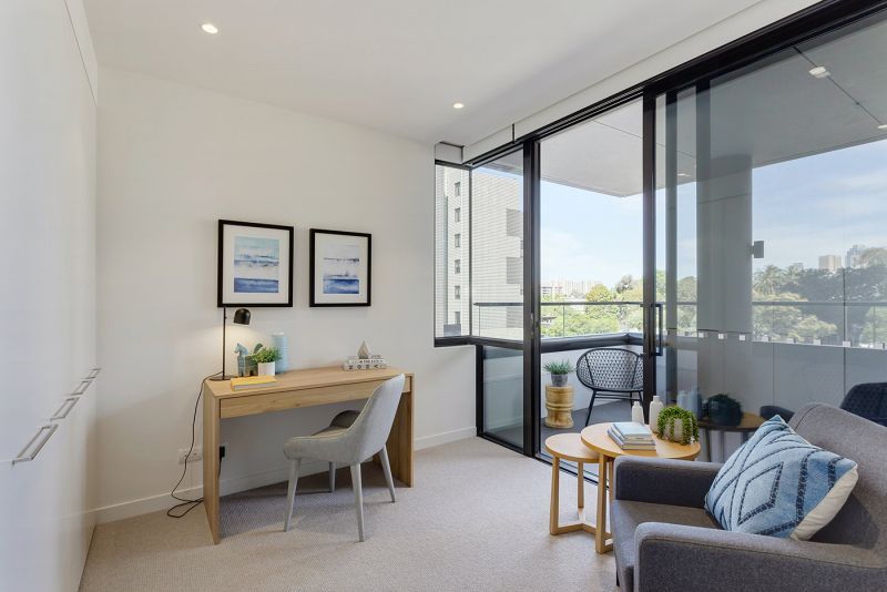 It's hardly downsizing with this three bedroom, 2 bathroom apartment in inner-city Melbourne