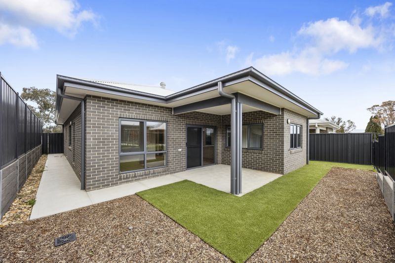 Brand New, Modern living – Ready Now.