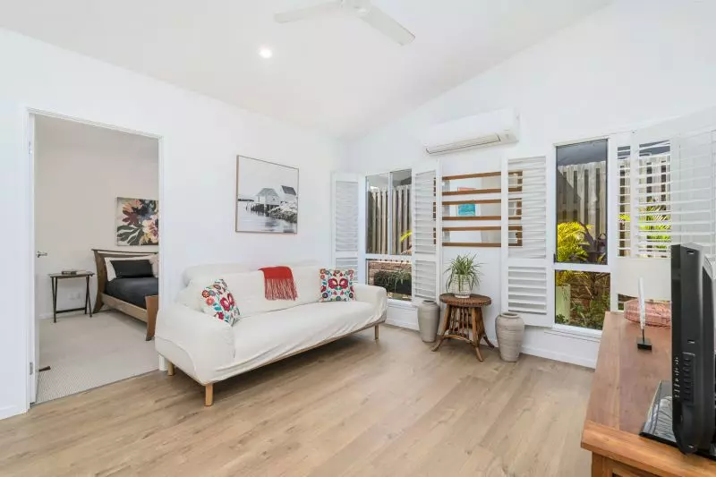 Simplicity and Style – Bright Modern Haven