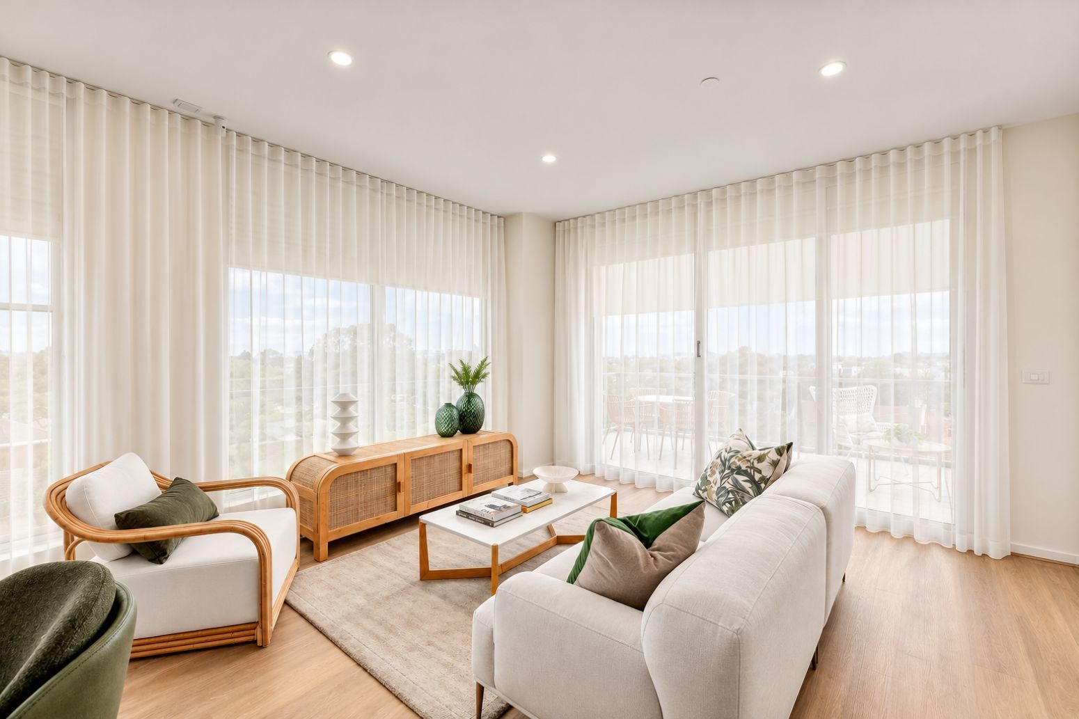 Airy top-floor apartment with stunning north-east views