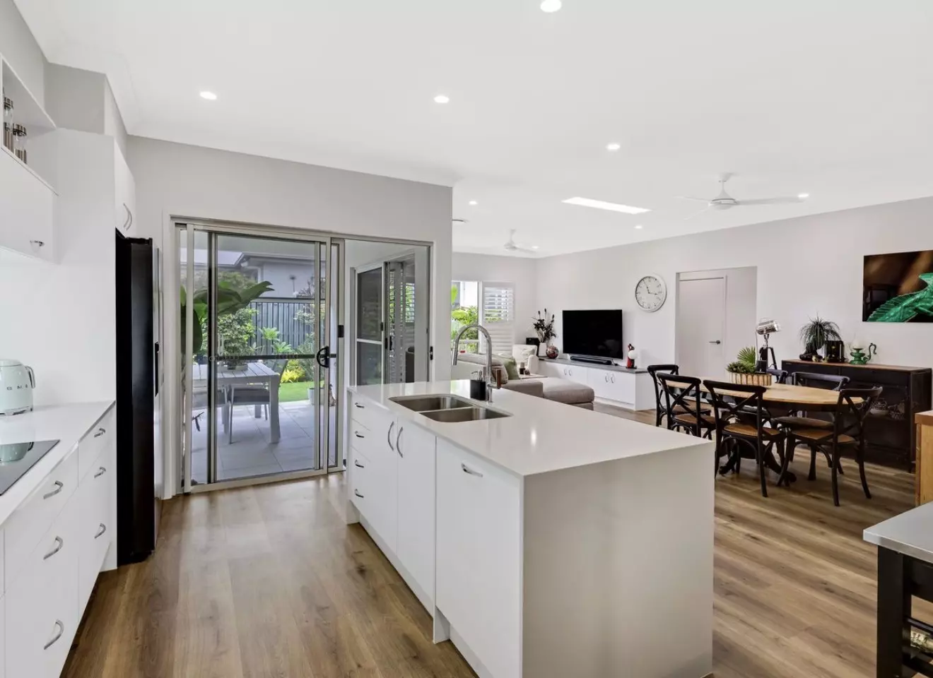 Halcyon Nirimba Luxury Lifestyle Resort  - Home 33 (Cabarita Design)
