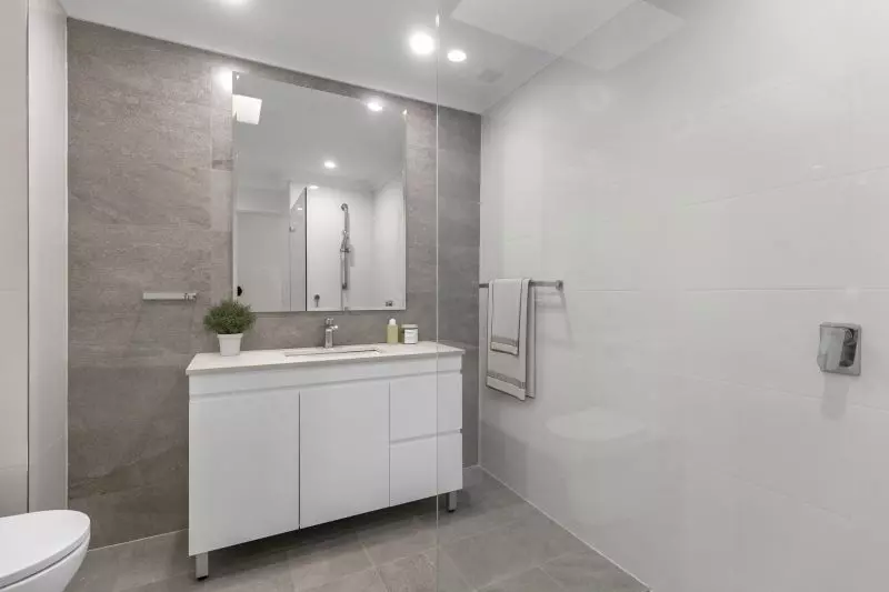 Newly renovated 3 bedroom unit with tranquil district views