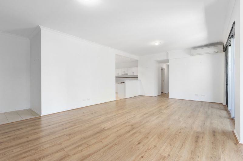 Stunning Views, Central Living!