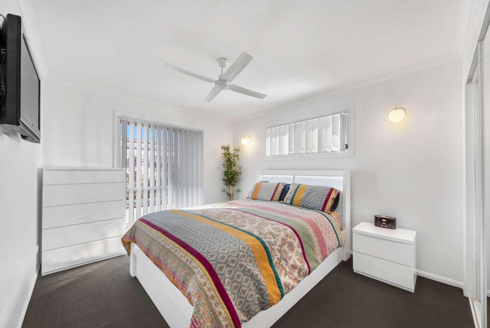 Tweed Broadwater Village, an Over 50’s Pet Friendly Lifestyle Village. 