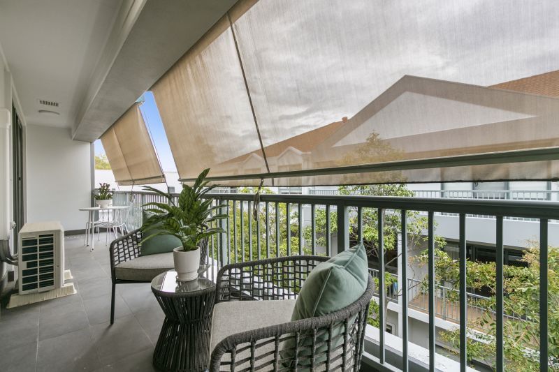 Bright and beautiful two-bedroom apartment with separate dining room