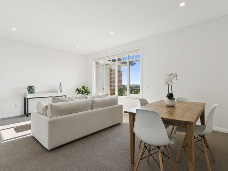Bright Corner Apartment with City Views