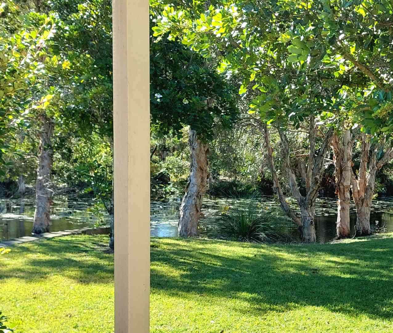 Stunning and Spacious 2 Bedroom Home with 2 Garage - Home 199 