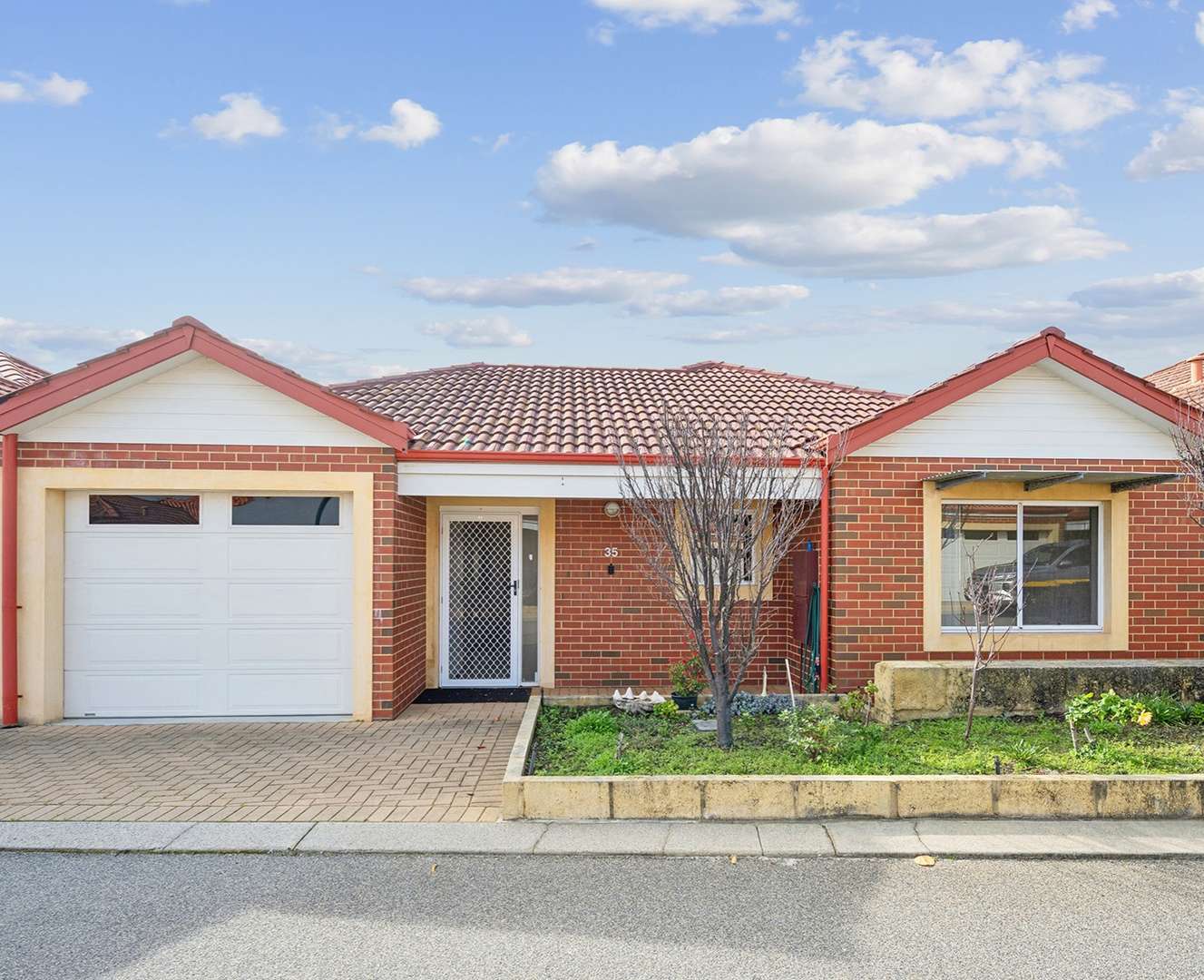 Downsize Without Compromise at Villa 35 In the Sought-After MYVISTA Balcatta Retirement Village