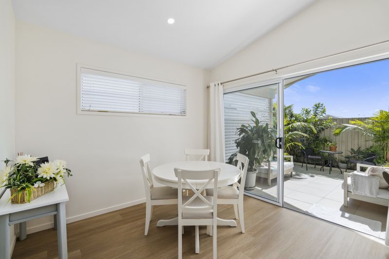 Bright, Tranquil Home with Private Alfresco