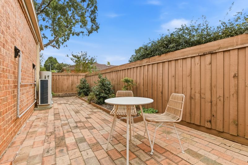 Enjoy park views and privacy in this 2-bedroom villa