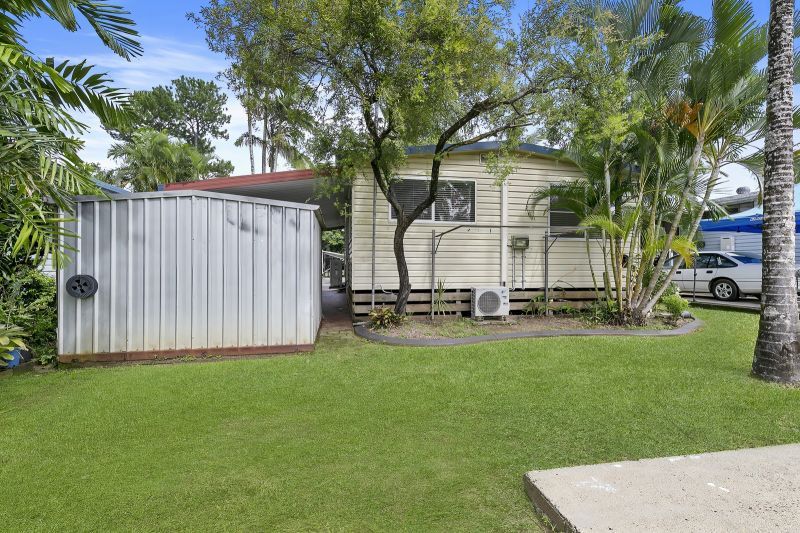 Freshly Updated Tropical Retreat