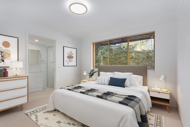 Peaceful north-easterly 2-bedroom residence embraced by greenery