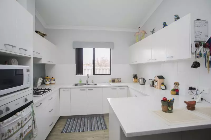 2 bedroom 2 Bathroom Plus Study