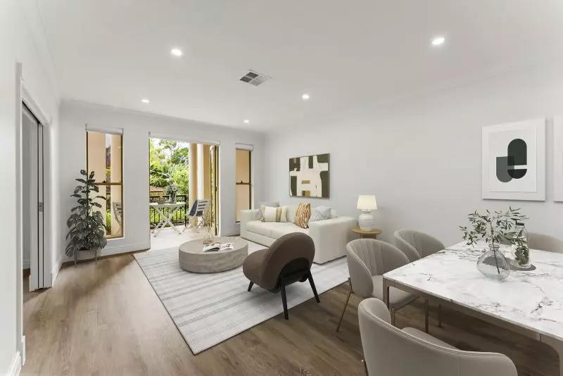 Sophisticated Living by the Bay