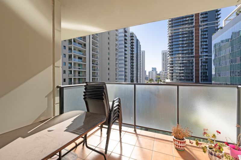 Central Spacious Living, with Resort-Style!