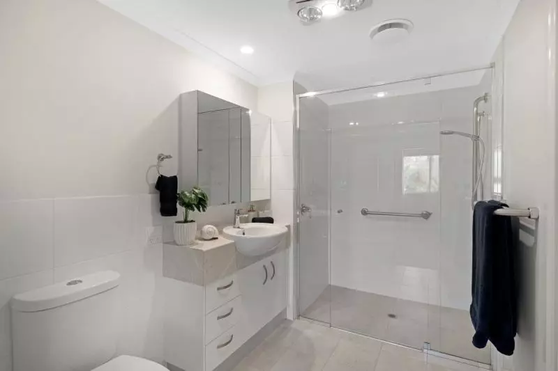 One-bedroom apartment with services - under renovation