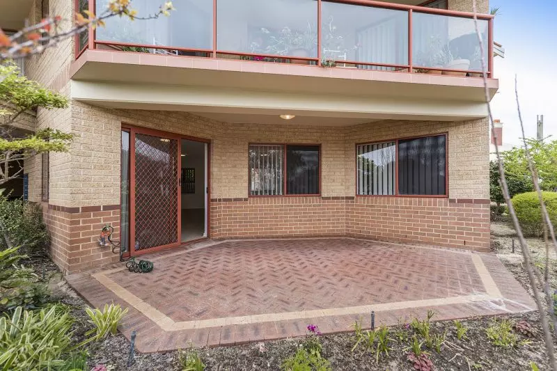 Beautiful Ground Floor Apartment Ready Now...