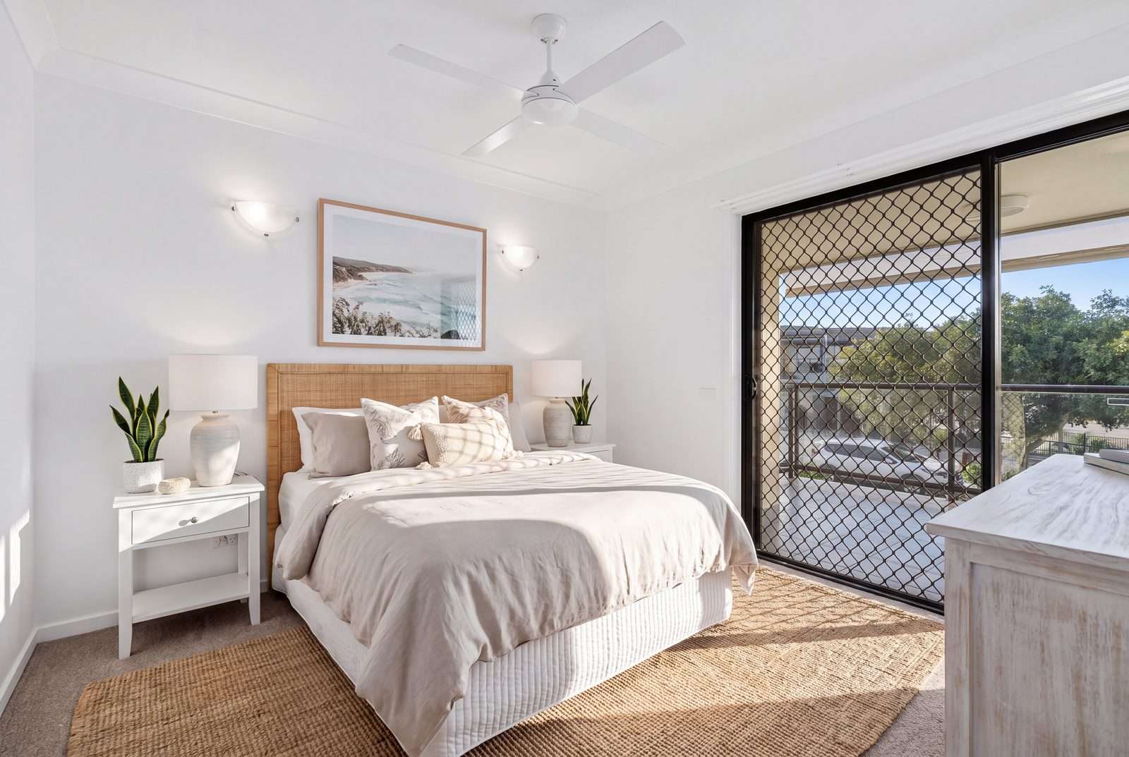 Spacious North-facing two-bedroom apartment