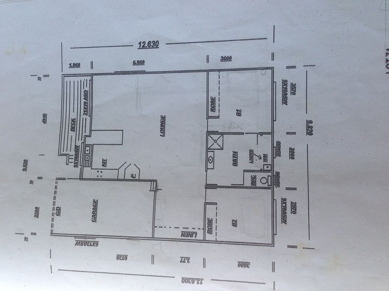 Owners moving overseas! Your gain! Make an Offer!!