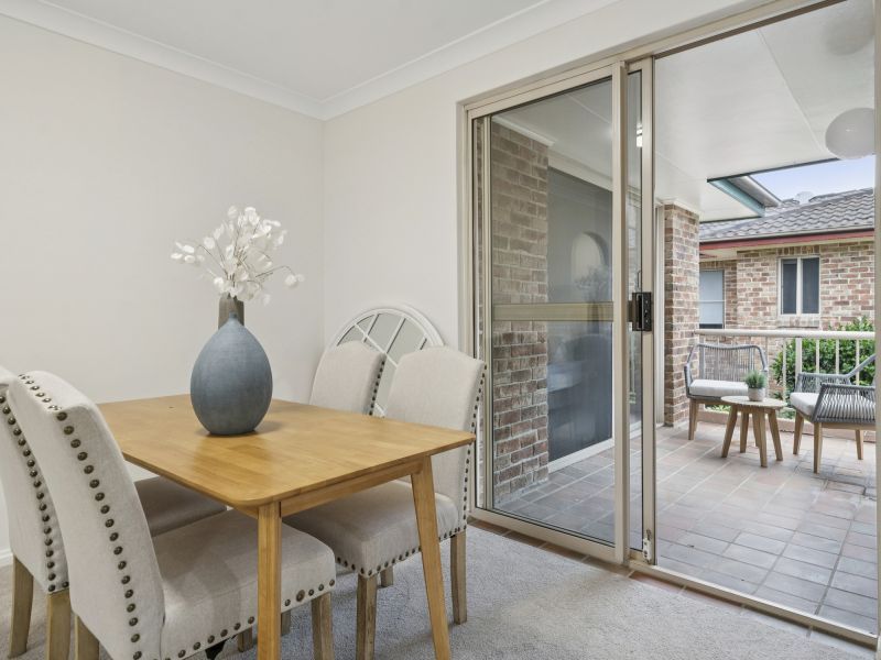 Light-filled villa with stunning bush view