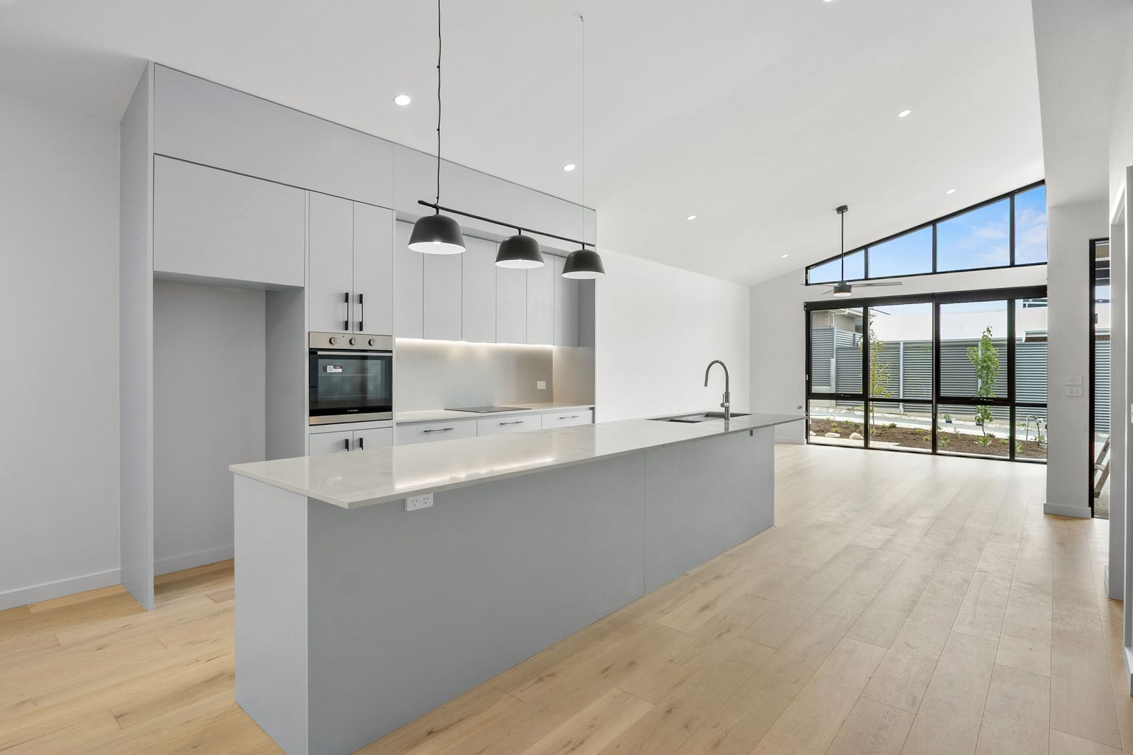 Unit 68 available now please call Andrea on 0455 448 831 to arrange an inspection. 