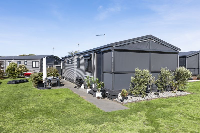 Relax in Paradise Everyday!