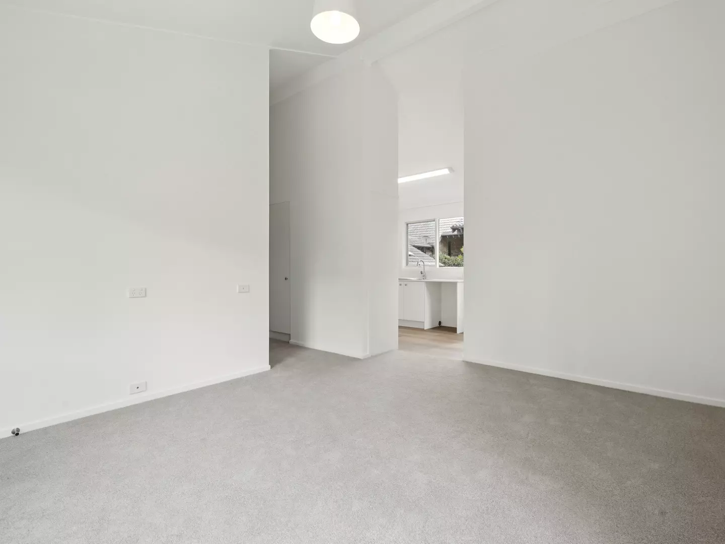 60/36-42 Cabbage Tree Road Bayview, NSW 2104