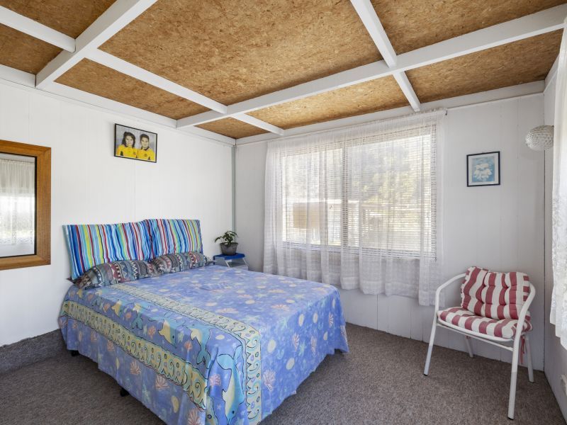 Priced to Sell - Spacious 2 Bedroom Residence – just a short stroll to beach, river & lagoon!