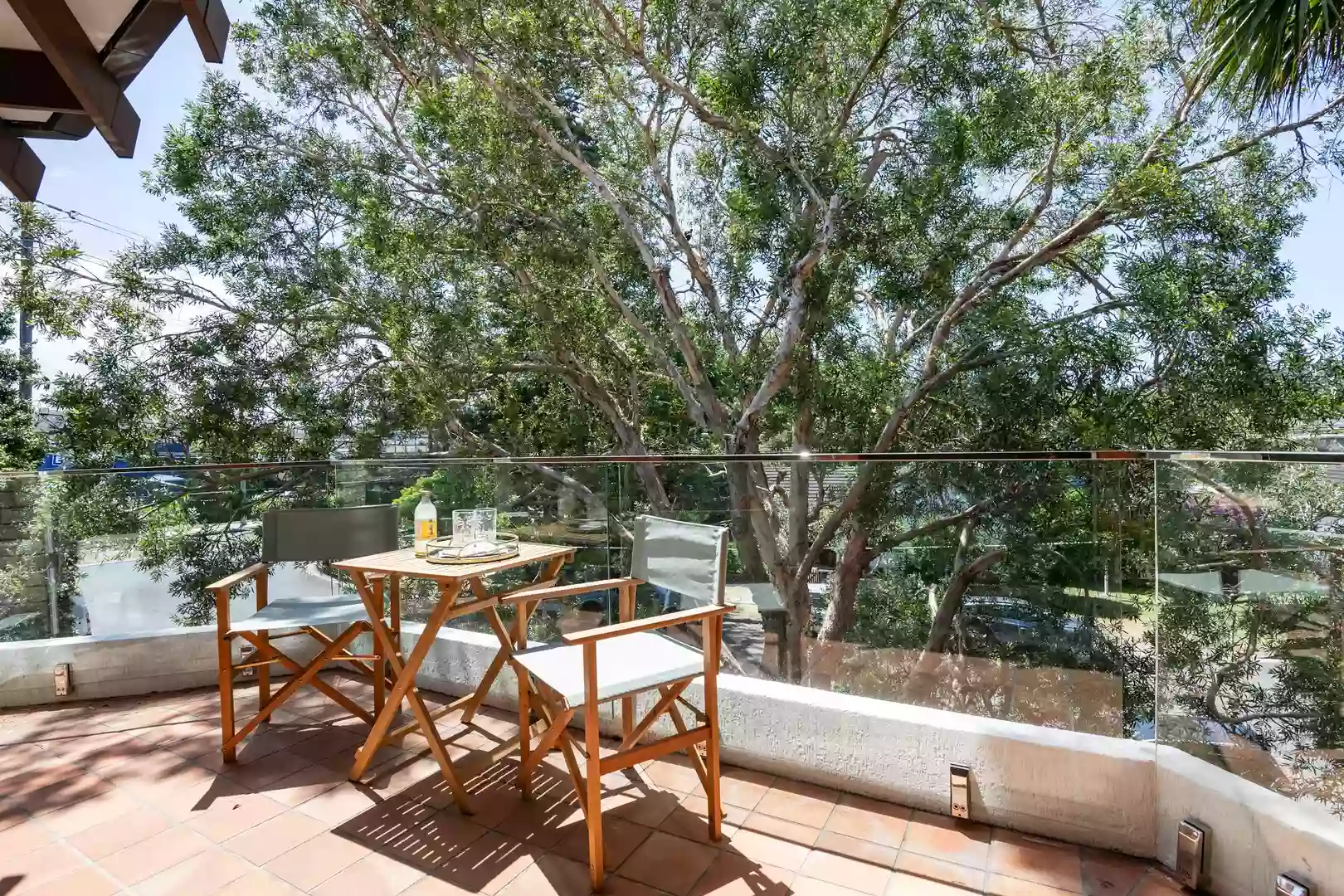 Refurbished One Bedroom Unit with Balcony