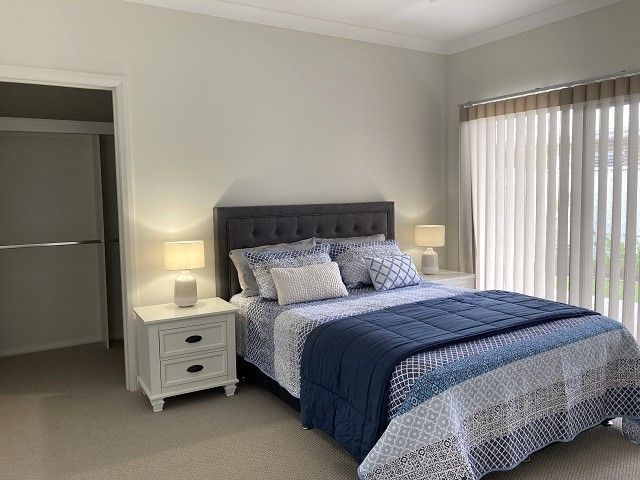Sun-Filled home located in a Over 55s Community life style resort  Tallowood Medowie