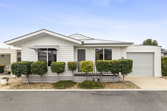Comfortable Living in Prime Community