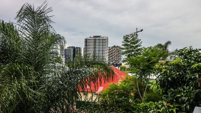 UNDER OFFER 2 Bedroom plus study nook Beauty so Private & Tranquil!