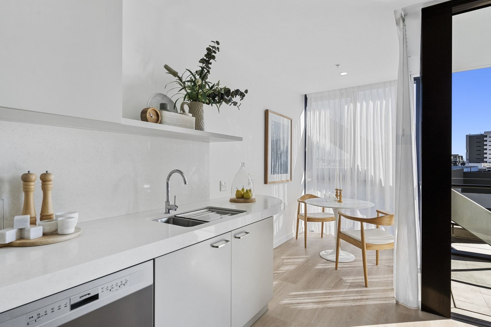 One-bedroom apartment with services