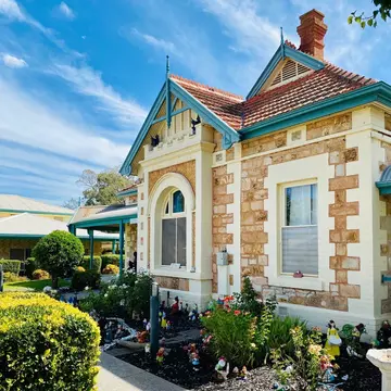 1 Bedroom Unit in Retirement Complex