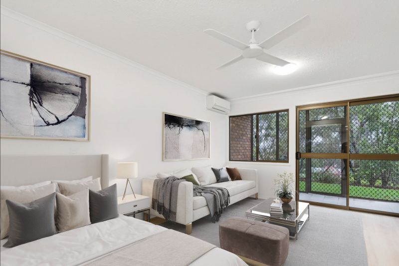 Studio apartment with lush green views