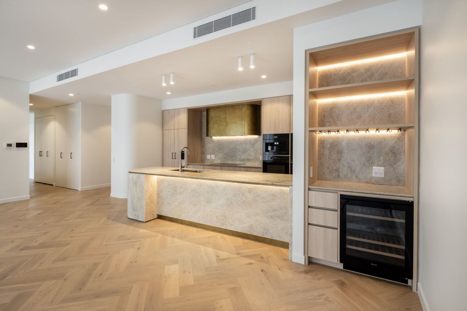 146/28 Norbrik Drive Bella Vista, NSW 2153