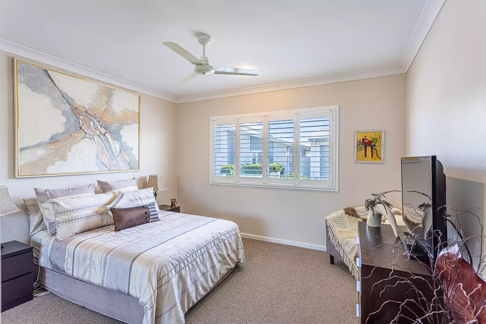 Palm Lake Resort Fern Bay - Close to all amenities