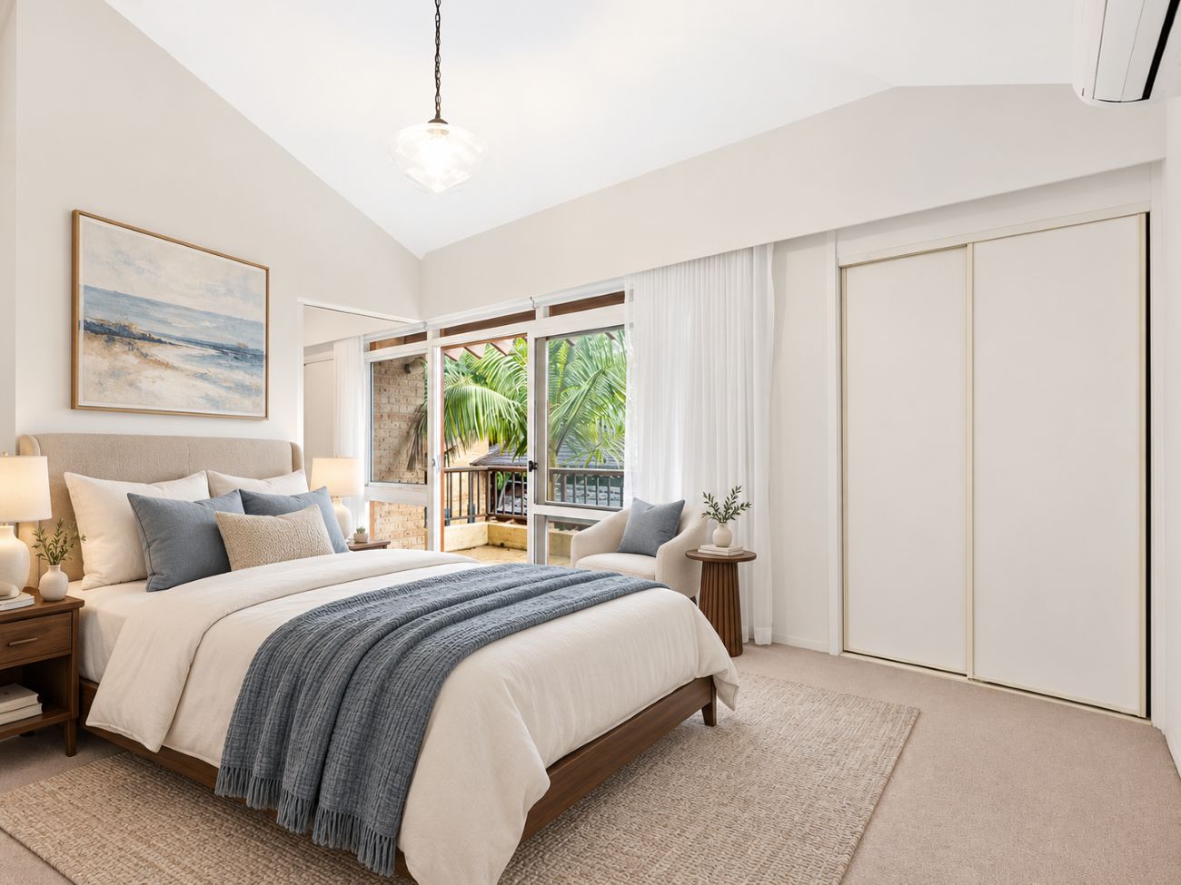 Spacious 2 Bedroom & 2 Bathroom unit with golf course views