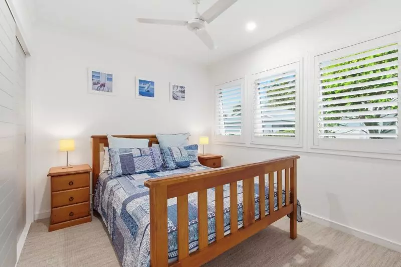 Modern Comfort Meets Seamless Indoor Outdoor Living